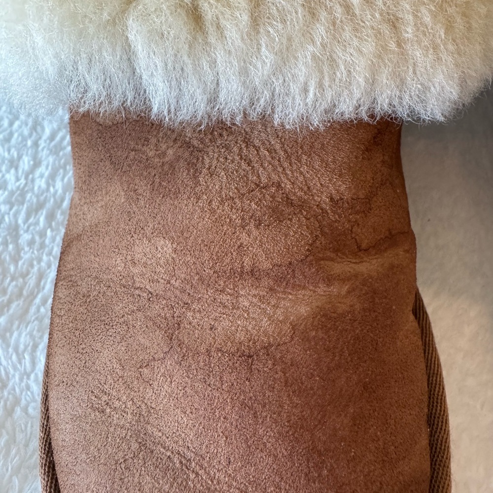 Dearfoams Women's Brown Bootie Slippers - Picture 5 of 11